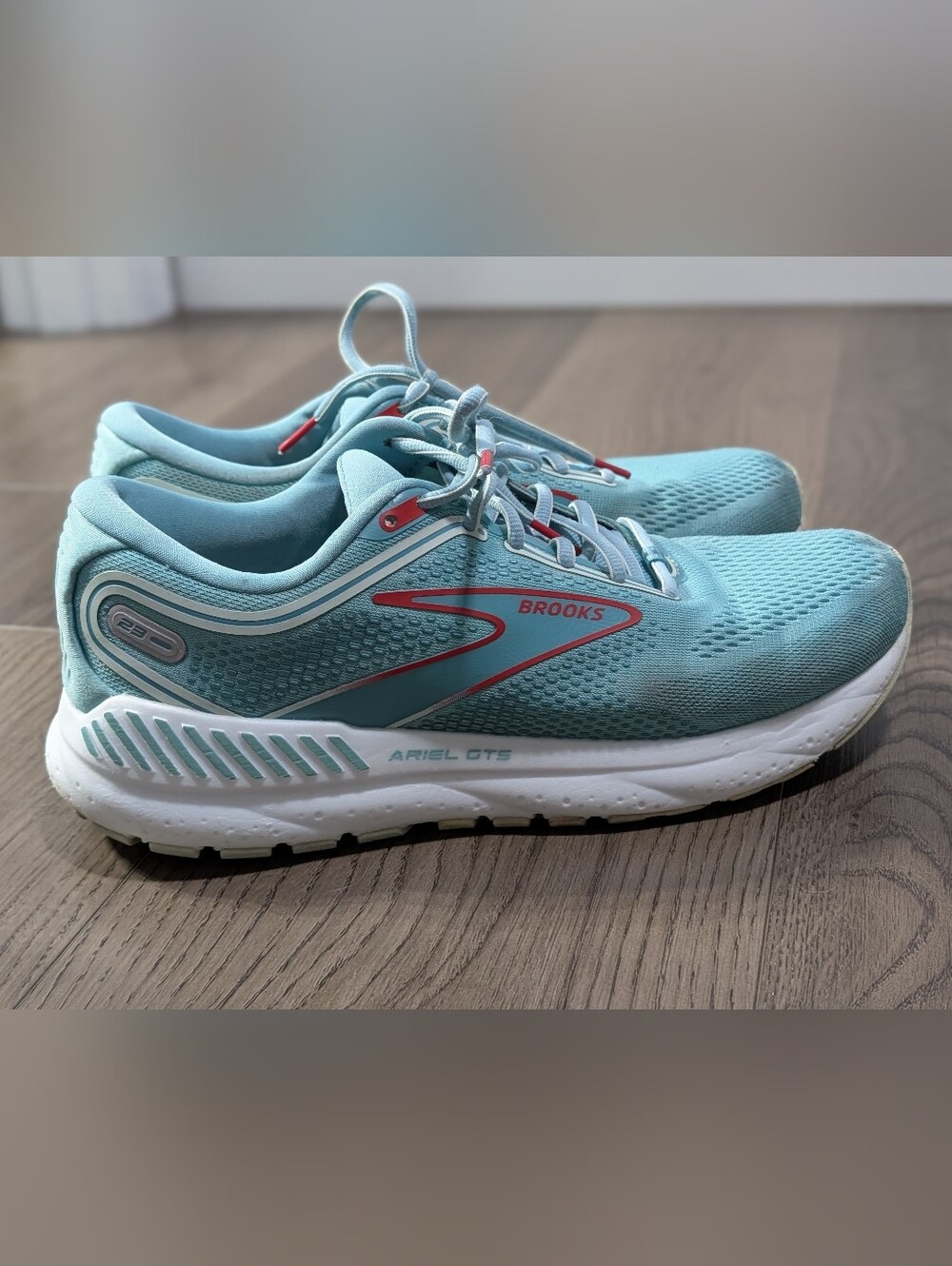 Brooks Ariel GTS 23 Women's Running Shoes